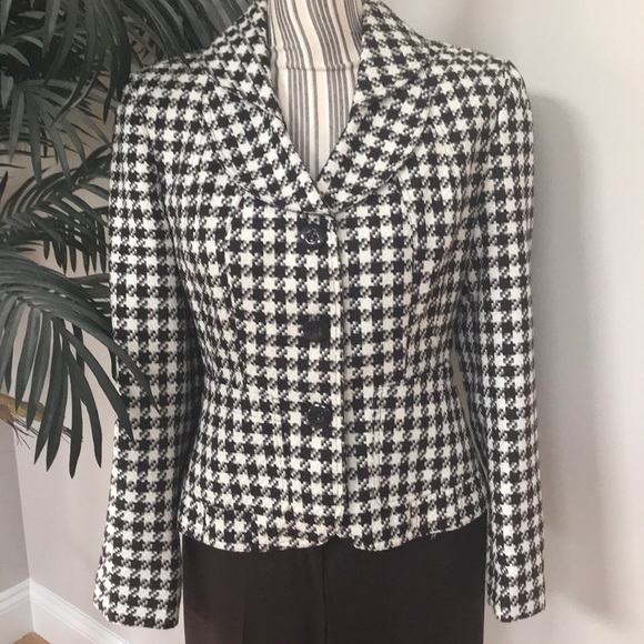 💜 SIGNATURE SUIT by LARRY LEVINE - Picture 3 of 5